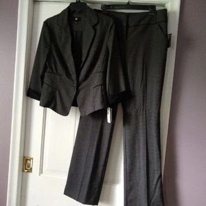 Blazer/pant suit set